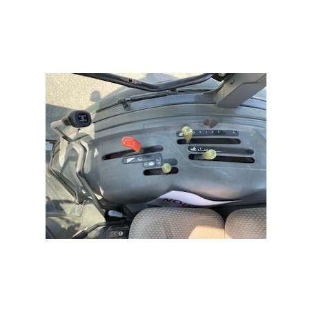 CLAAS NECTIS 227 VL CABINE 4 RM