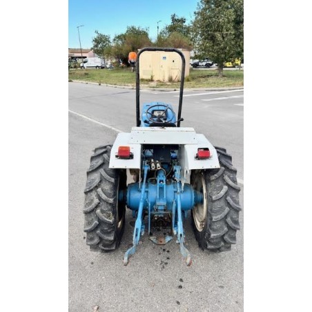 TRACTEUR FORD 3910 2RM ARC