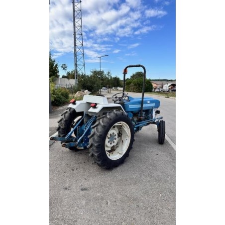 TRACTEUR FORD 3910 2RM ARC