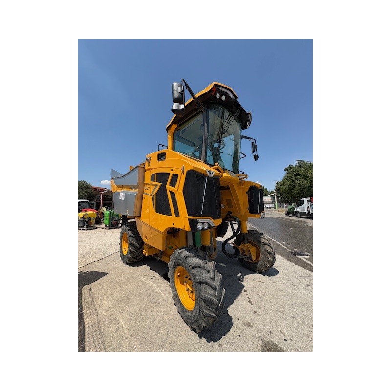 GREGOIRE GL7.4 MACHINE A VENDANGER 2 ASPIRATEURS