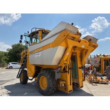 GREGOIRE GL7.4 MACHINE A VENDANGER 2 ASPIRATEURS